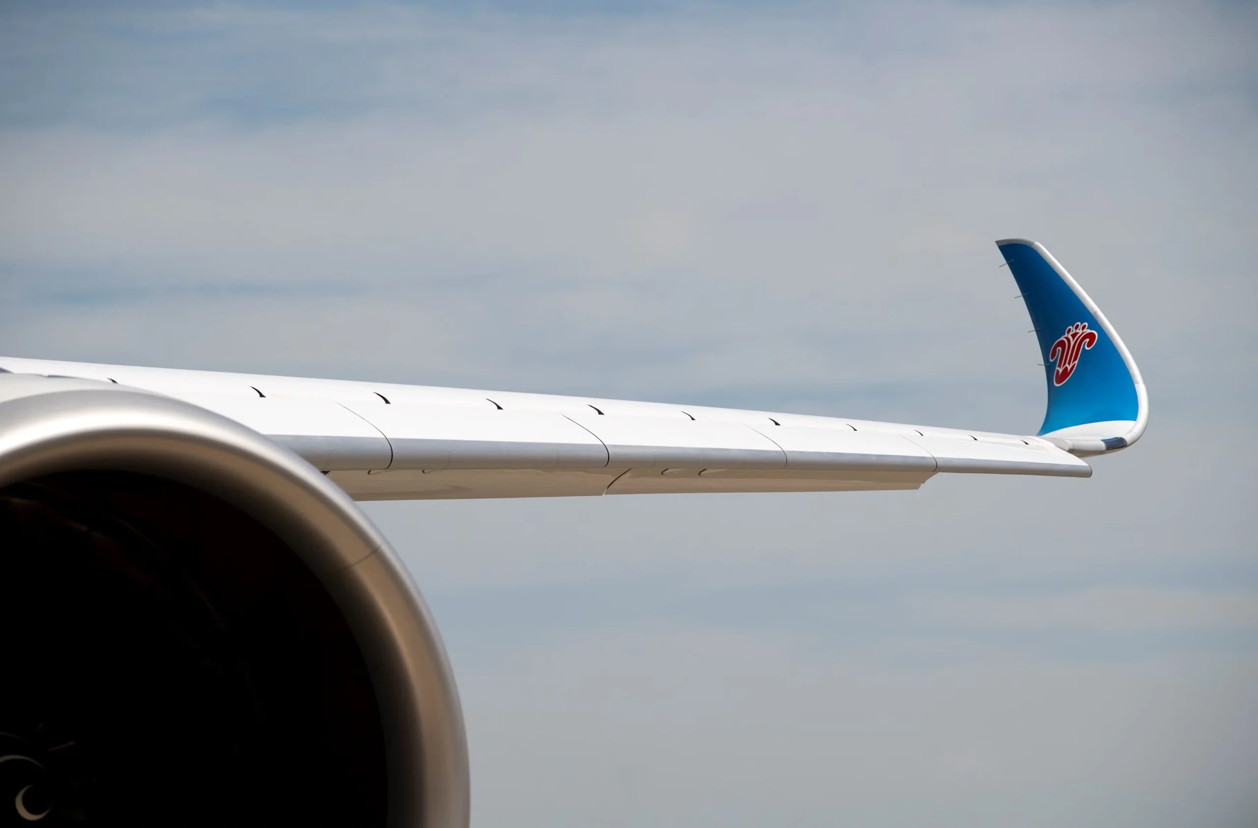Wing Tip Midflight - Aerospace SEO